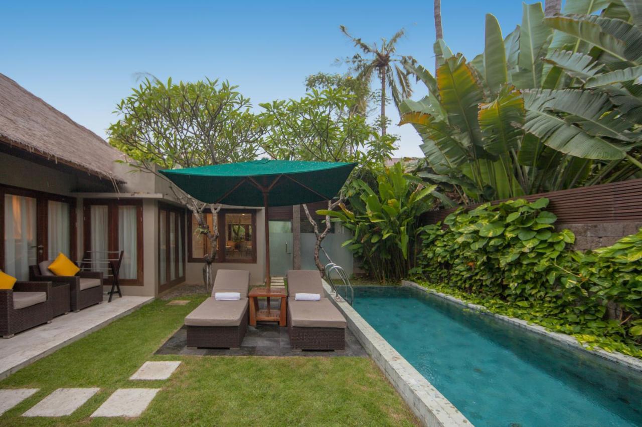 Legian Beach Villas Exterior photo