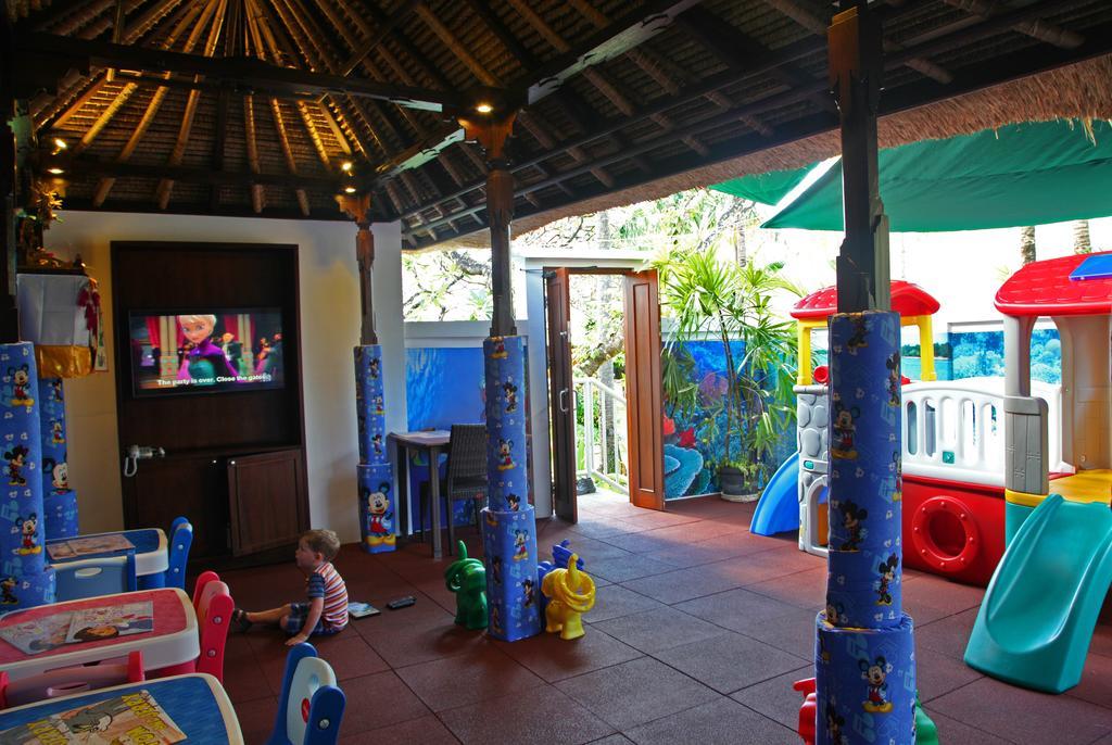 Legian Beach Villas Exterior photo